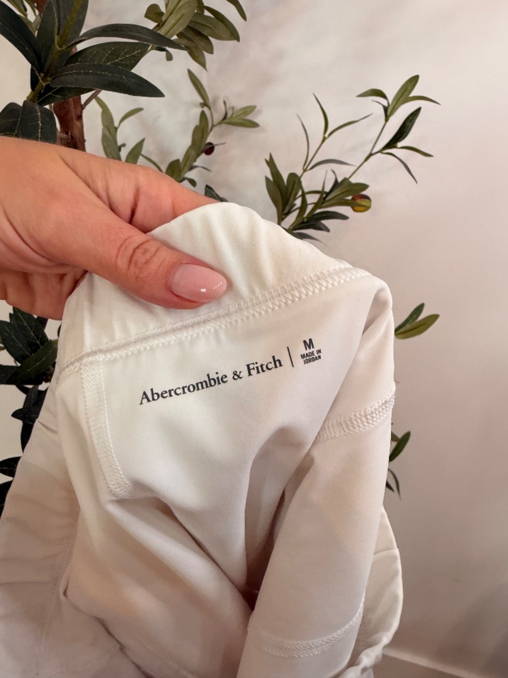 Abercrombie & Fitch White Athletic Skort Built-In Shorts Women’s Medium - Picture 6 of 6